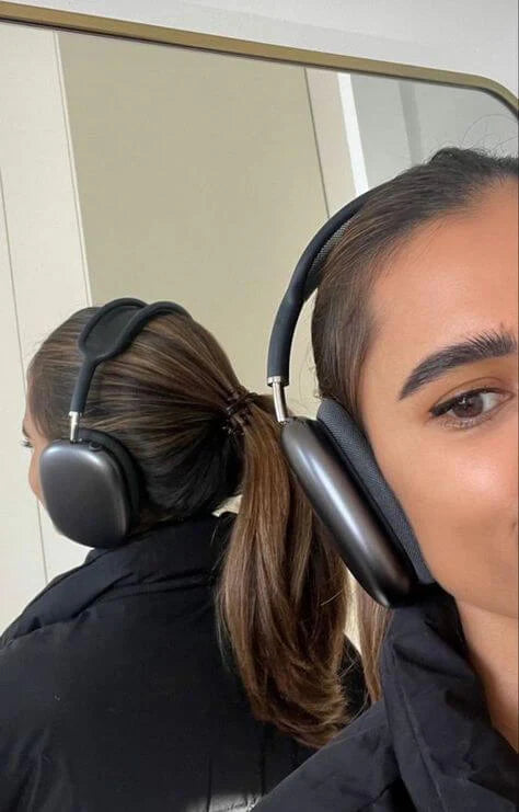 P9 Wireless Bluetooth Headphones with Noise Cancelling and Stereo Sound – (Random Color)